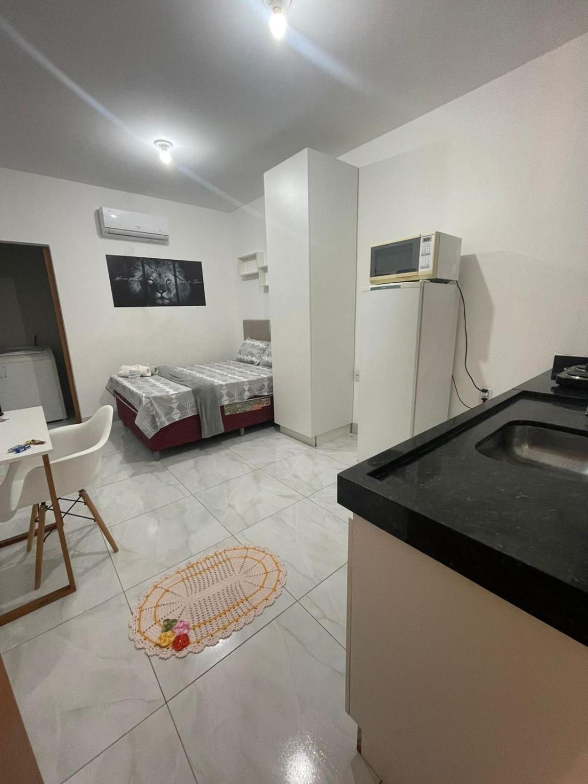 Flat 05 *