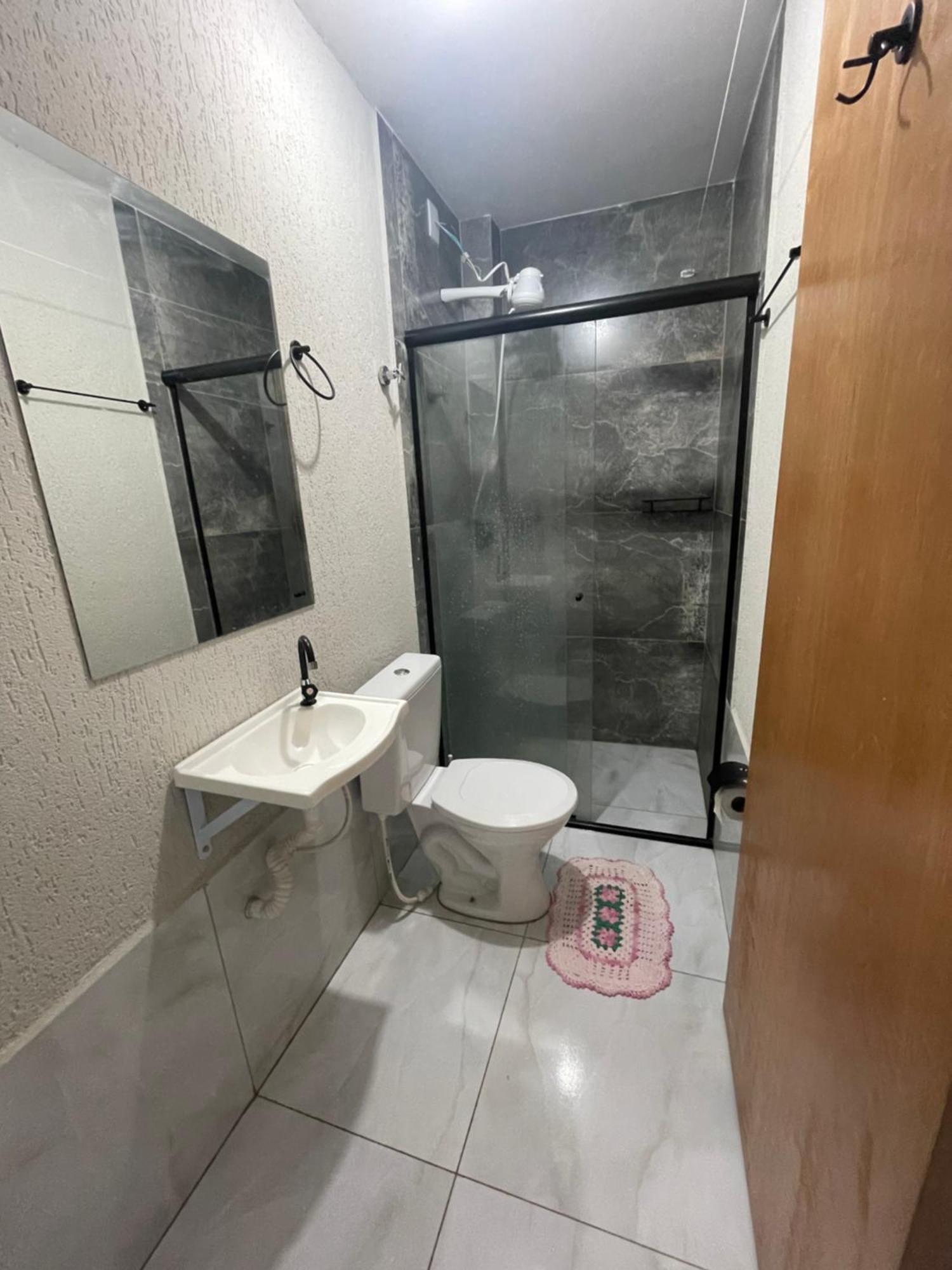 Flat 05